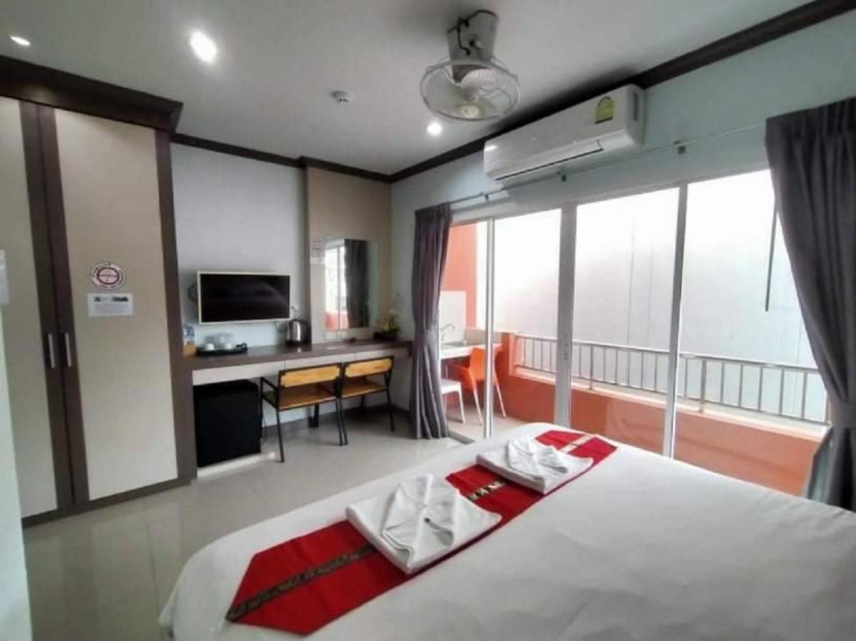Phusita Hotel - Sha Certified パトン エクステリア 写真